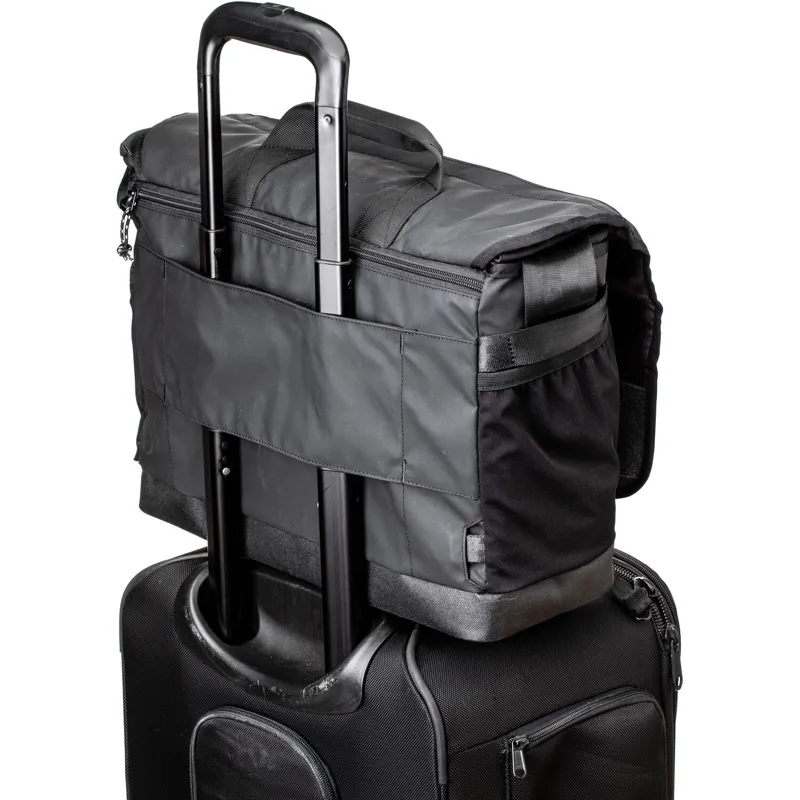 Ex-Display Tenba DNA 16 Pro Messenger Bag  Black-3
